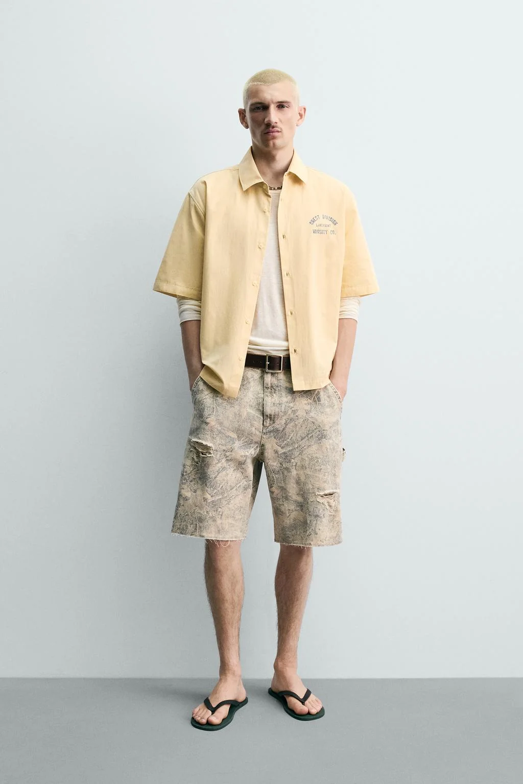 FADED ABSTRACT PRINT RELAXED FIT BERMUDA SHORTS