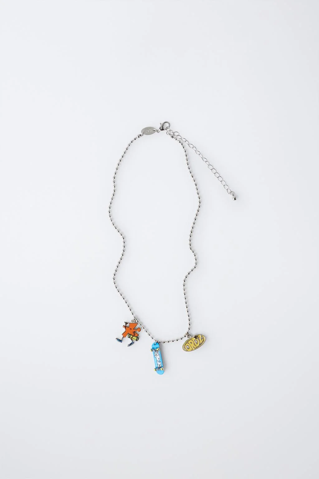 SHAPE PENDANT NECKLACE