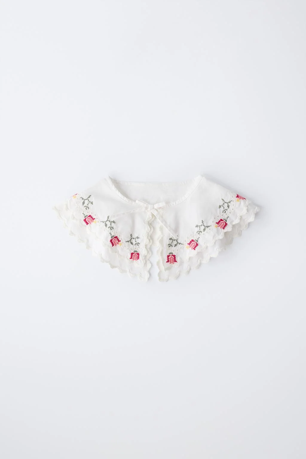 CROSS STITCH EMBROIDERED POPLIN COLLAR