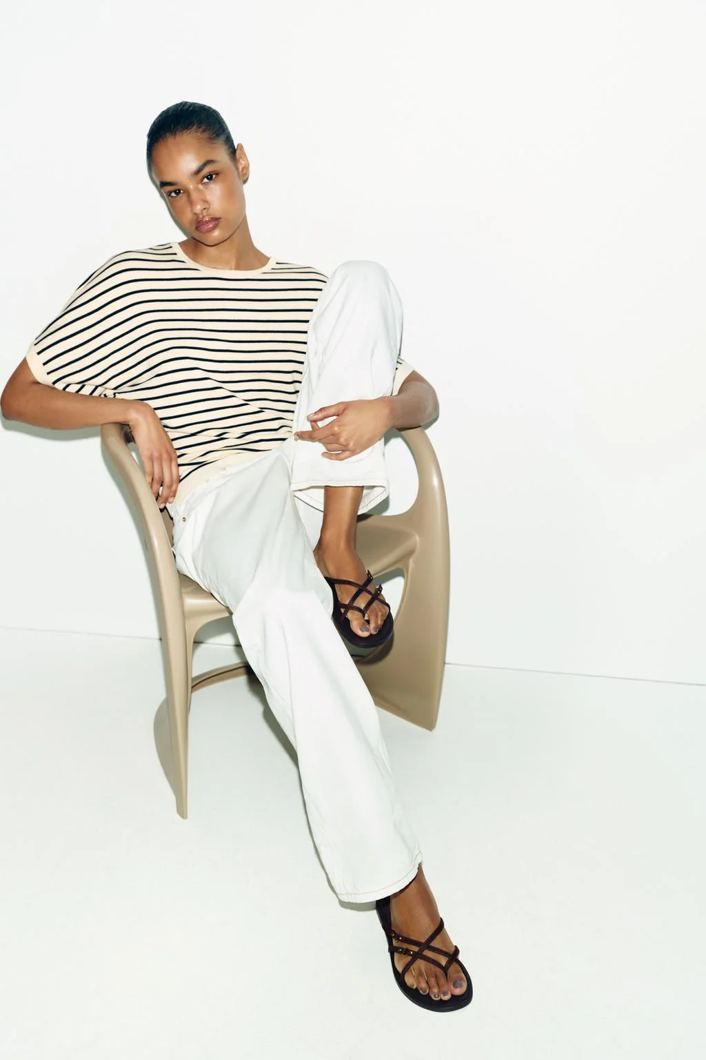 STRAPPY FLAT SANDALS