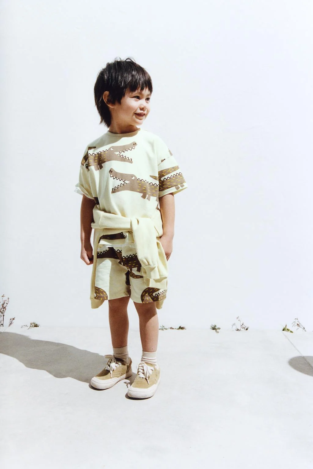 Набор: футболка с принтом крокодила и шорты-бермуды — СПОРТИВНЫЙ КОСТЮМ