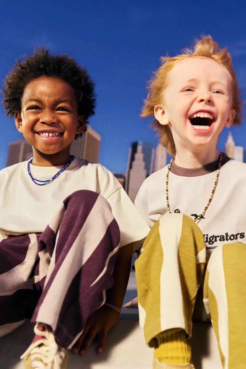 Плюшевые брюки в полоску с прямым кроем — Трендовые фасоны