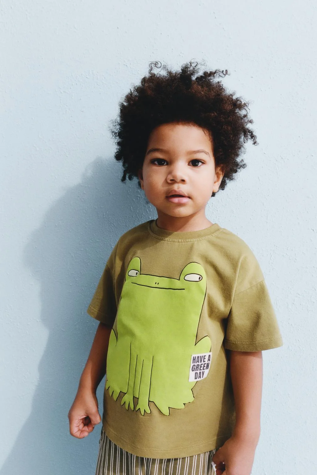 Футболка с принтом лягушки