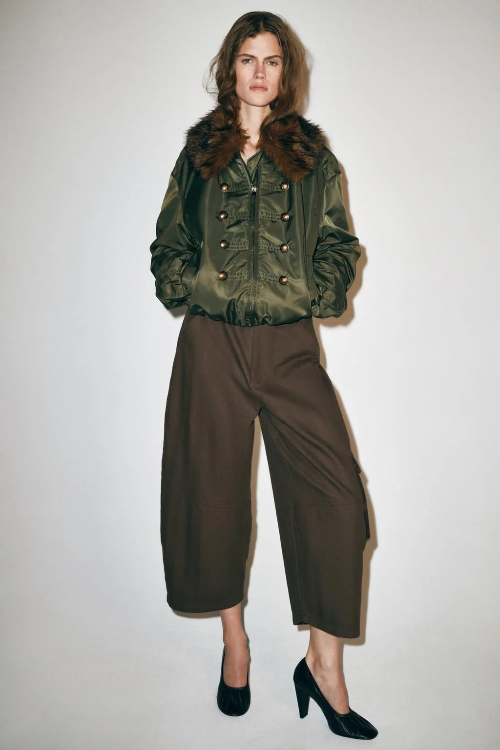 Бомбер ZW COLLECTION из нейлона с меховым воротником