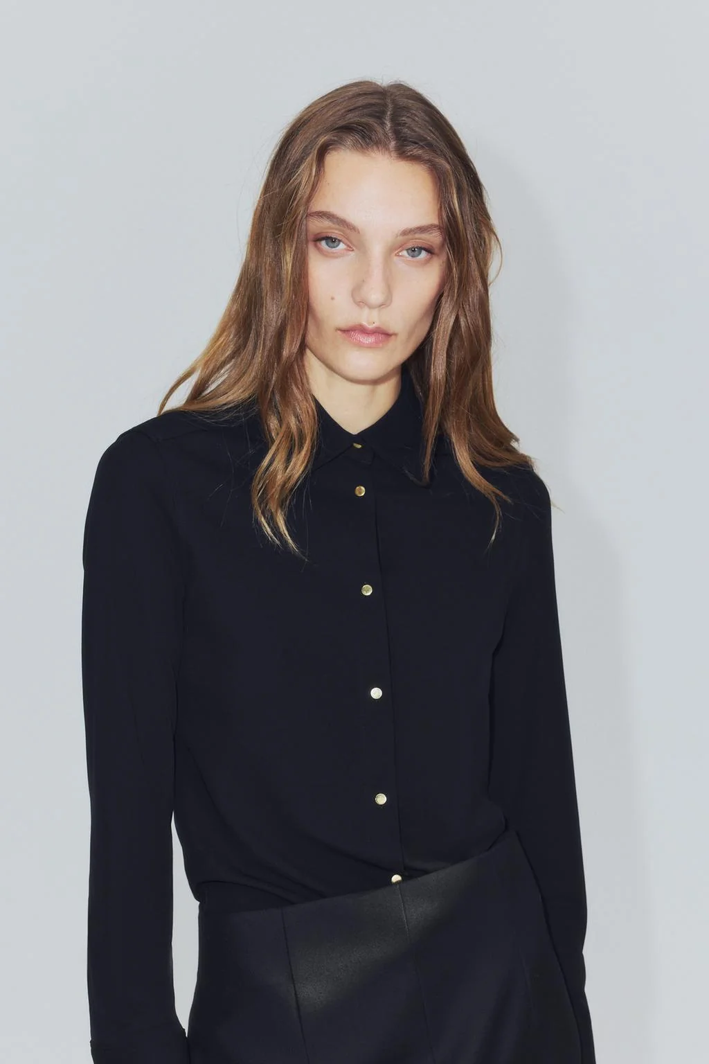 Рубашка с золотыми пуговицами ZW COLLECTION