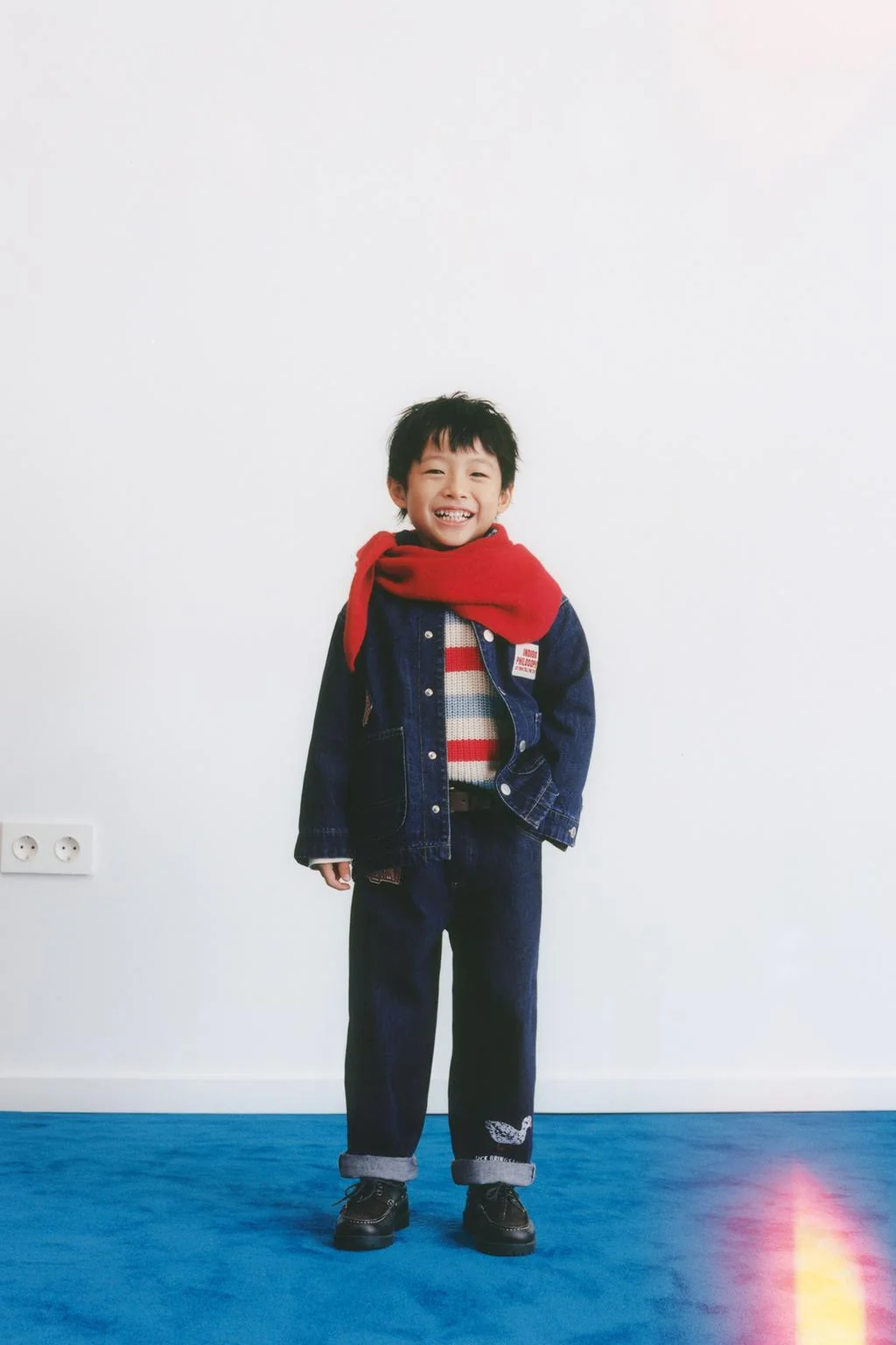 Джинсовая куртка с нашивками — ДЖИНСА