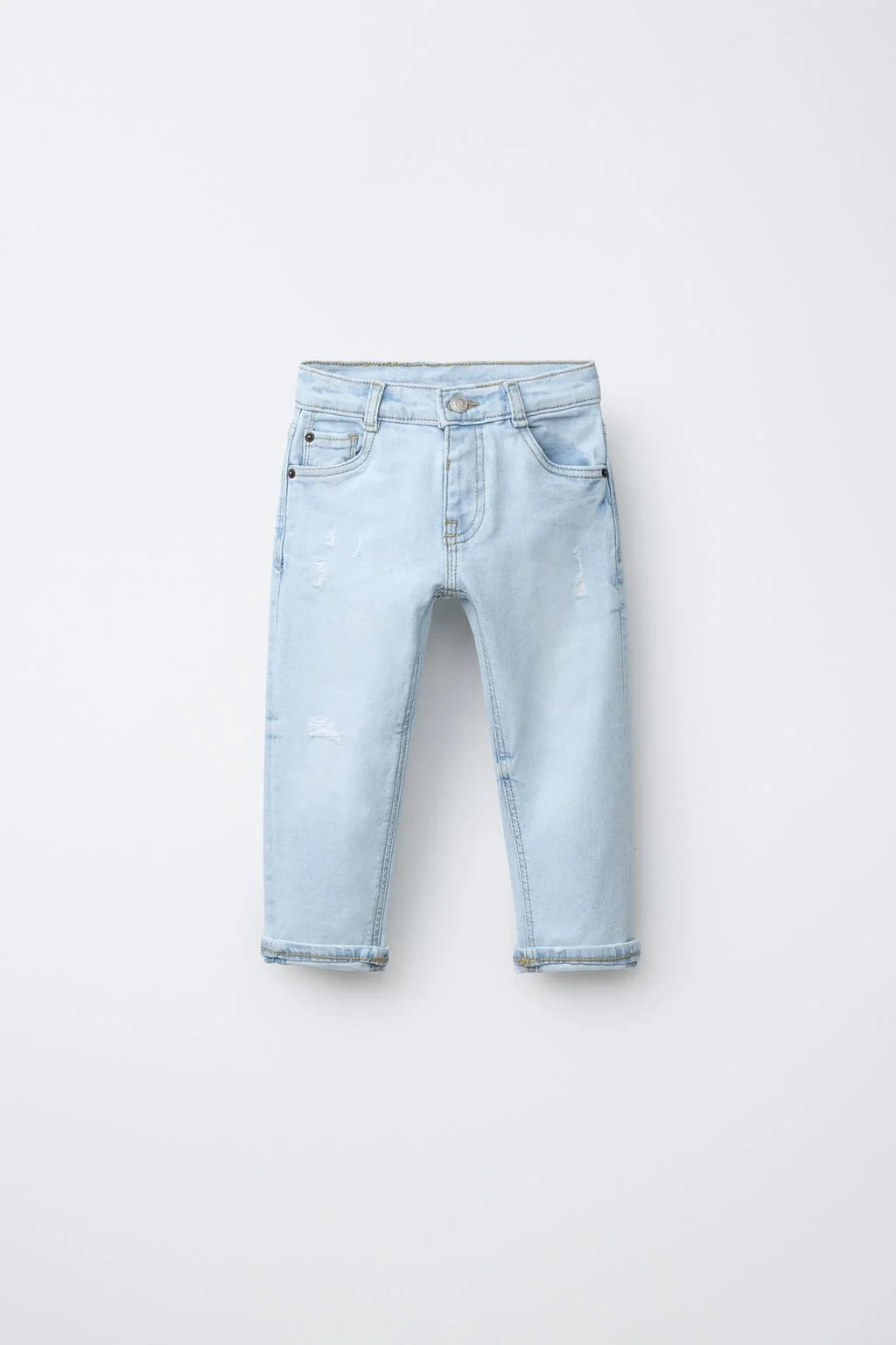 Прямые джинсы с потёртостями и комфортным кроем — Джинсы