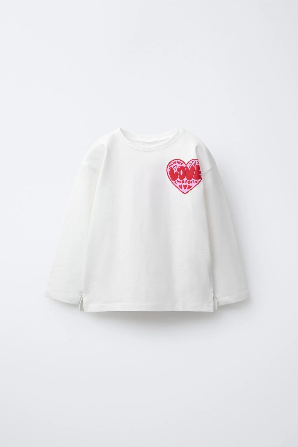 Футболка с рельефным принтом