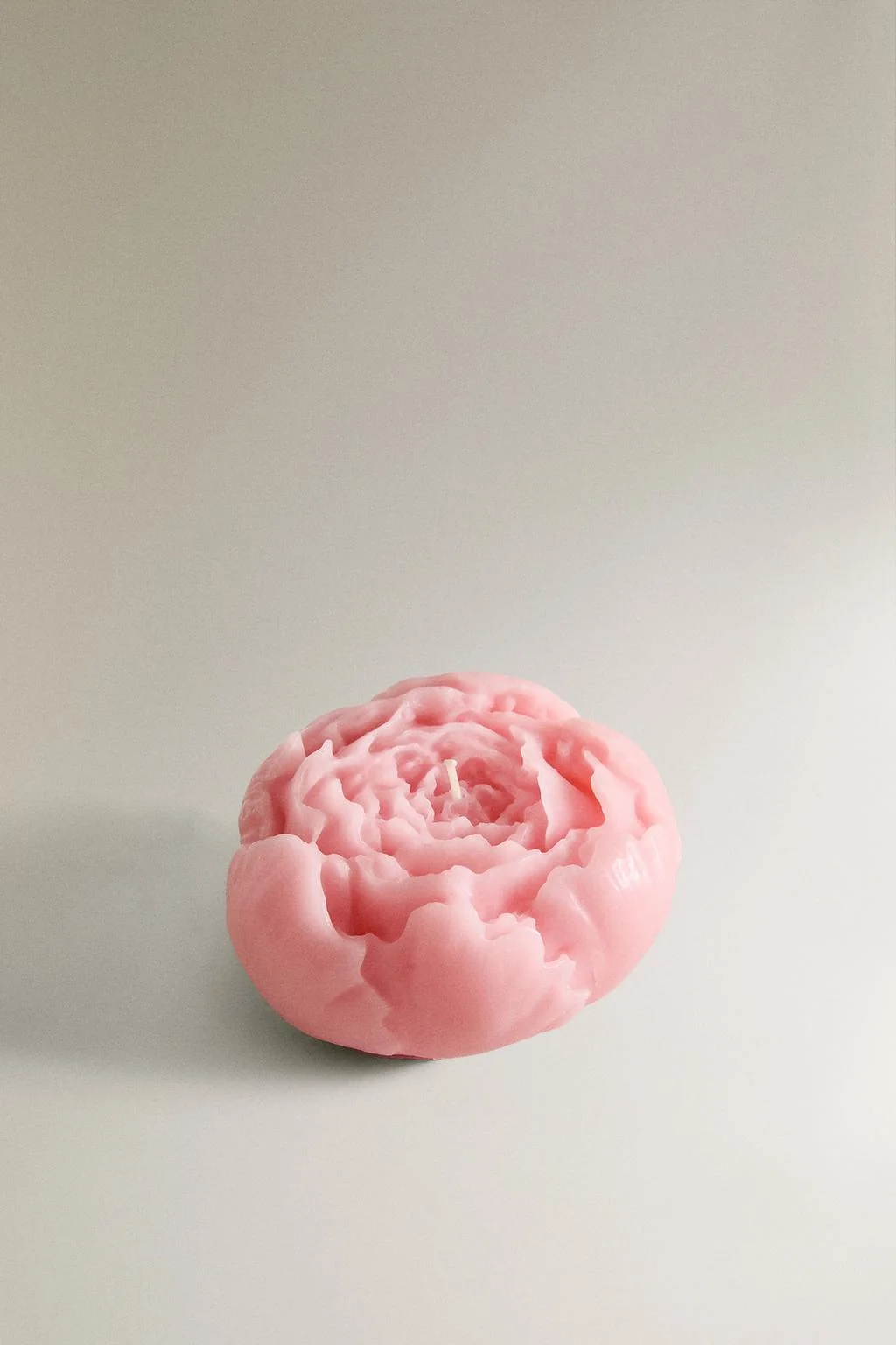 DECORATIVE FLORAL CANDLE