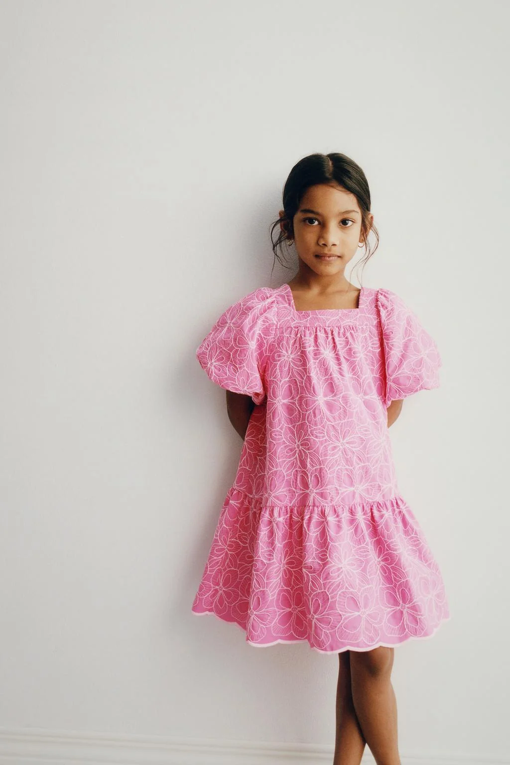 Вышитое платье в цветочек — Особый случай