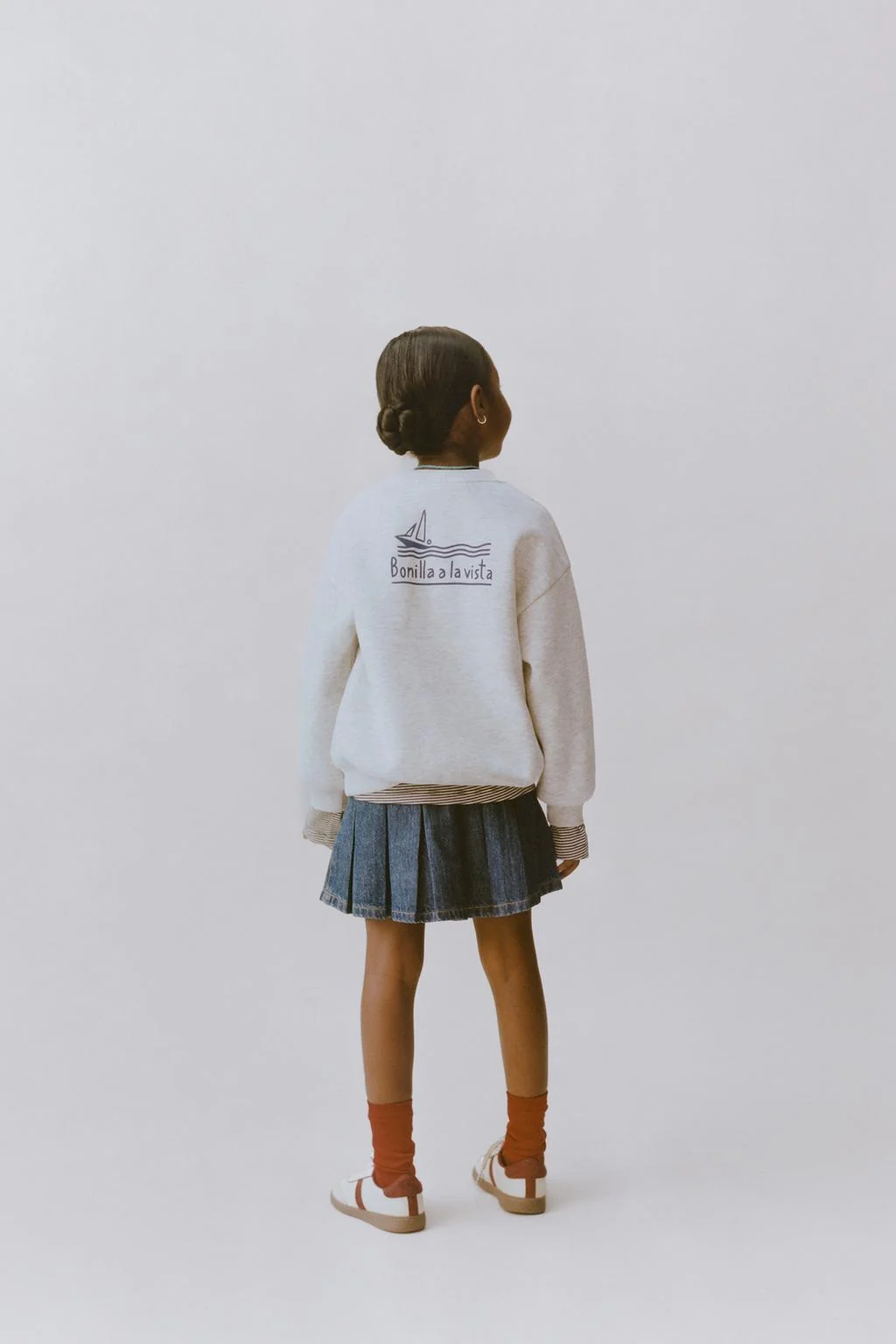 Свитшот BONILLA A LA VISTA ® X ZARA с вышивкой