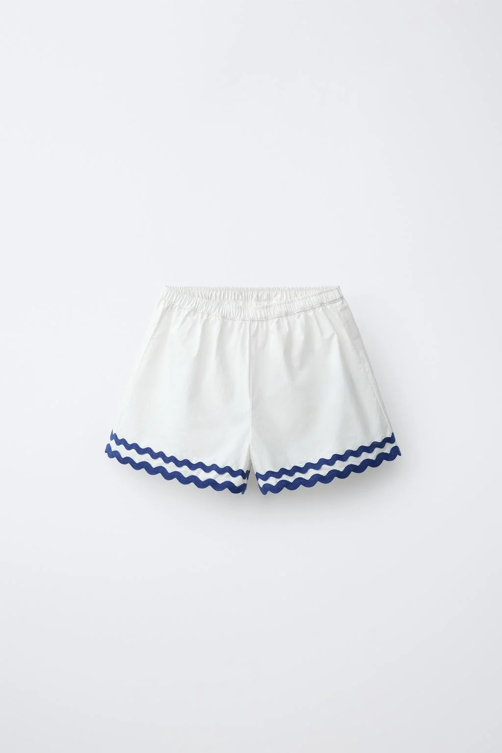 КОЛЛАБОРАЦИЯ CASA LAWA X ZARA KIDS БЕРМУДЫ ИЗ КОНТРАСТНОГО ПОПЛИНА С РИШЕЛЬЕ — Детское