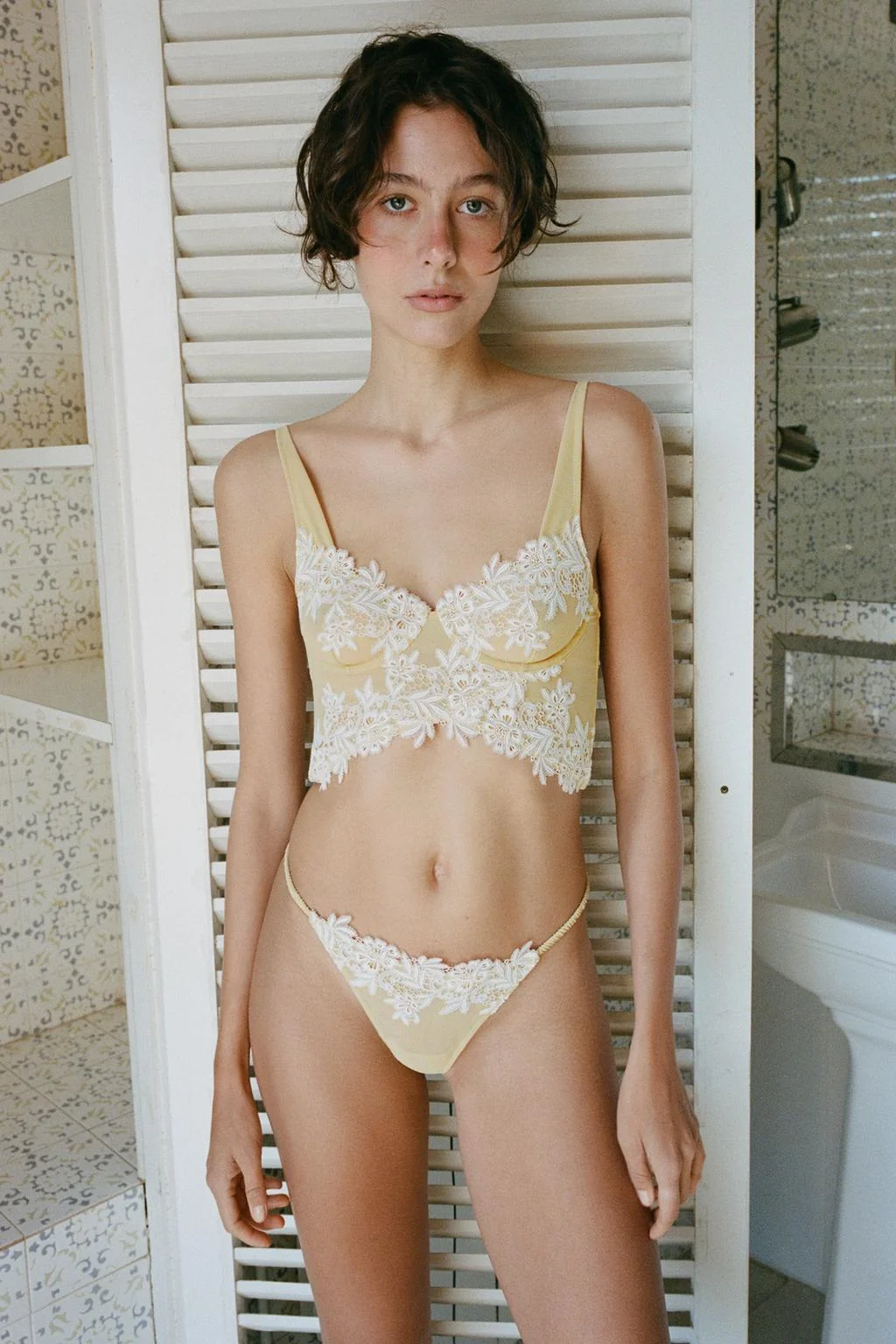 LACE UNDERWIRED CORSET BRA