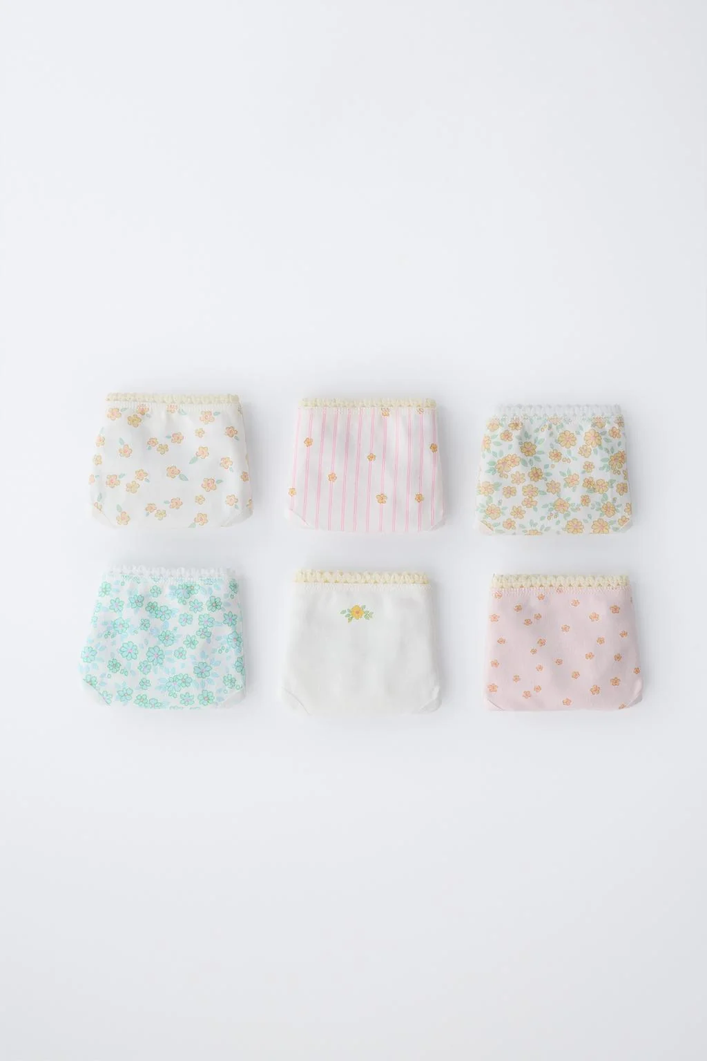 1,5-6 лет / Набор из 6 трусиков с цветочным принтом — Нижнее белье | Боди