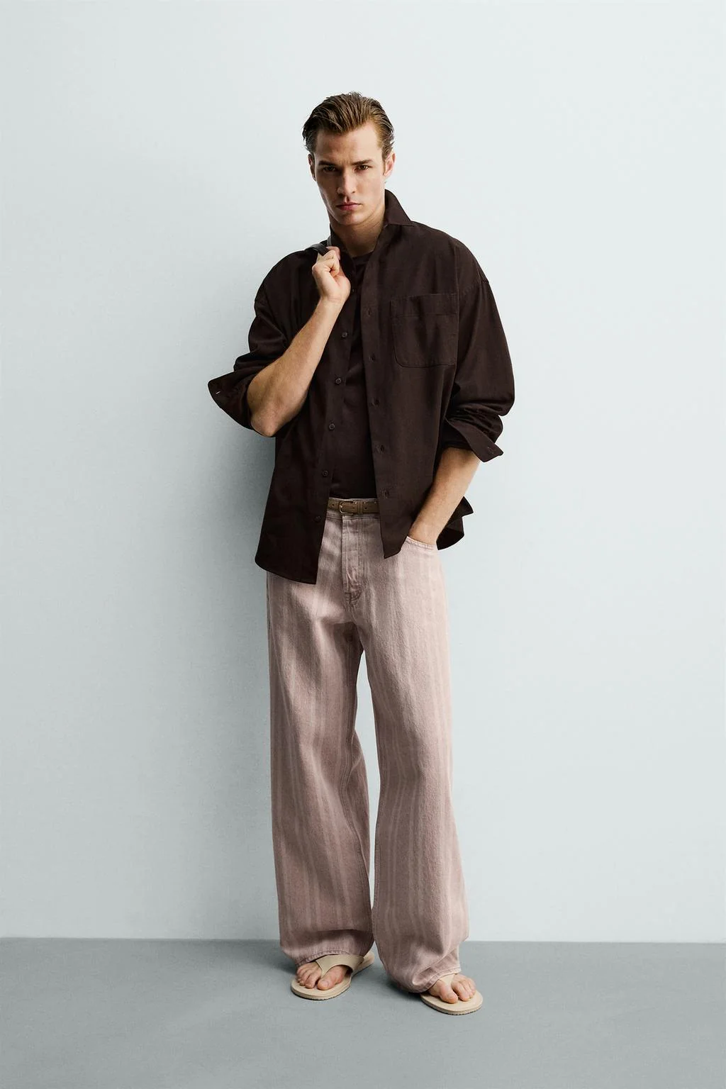 STRIPED RELAXED FIT JEANS