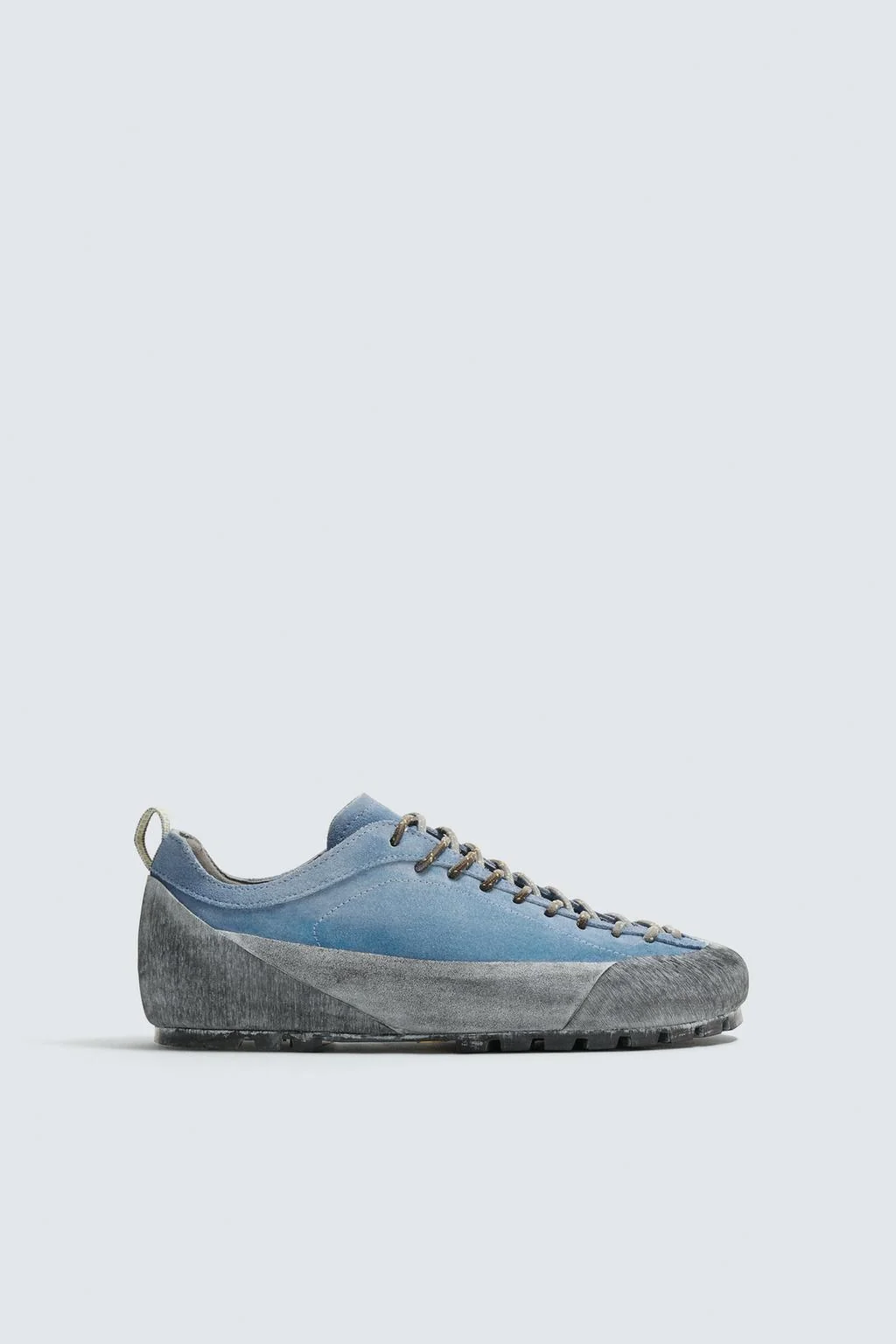 Кроссовки с подошвой из кожи Vibram® Aaron Levine x Zara