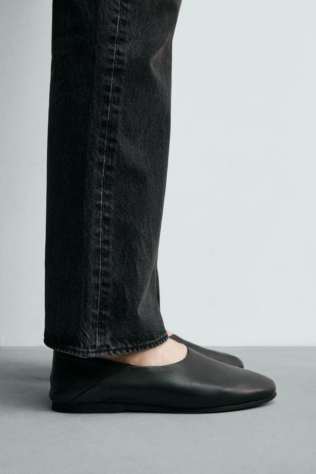КЕДЫ ИЗ КОЖИ С ПОДОШВОЙ VIBRAM® ААРОН ЛЕВИН X ZARA