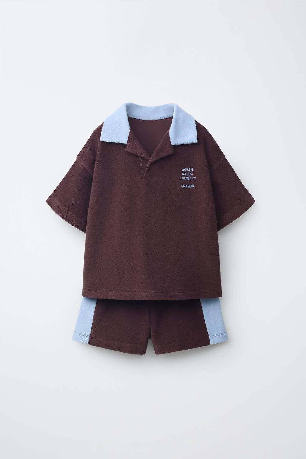 TOWELLING POLO T-SHIRT AND BERMUDA SHORTS SET