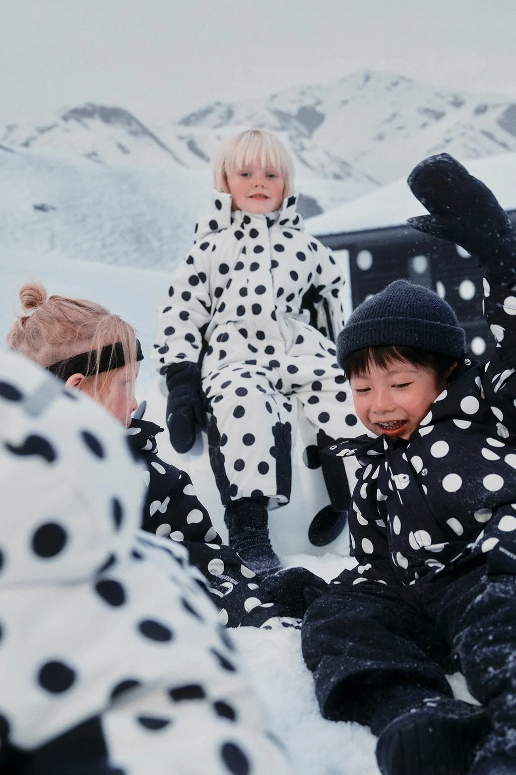 Длинный комбинезон в горошек, водонепроницаемый и ветрозащитный