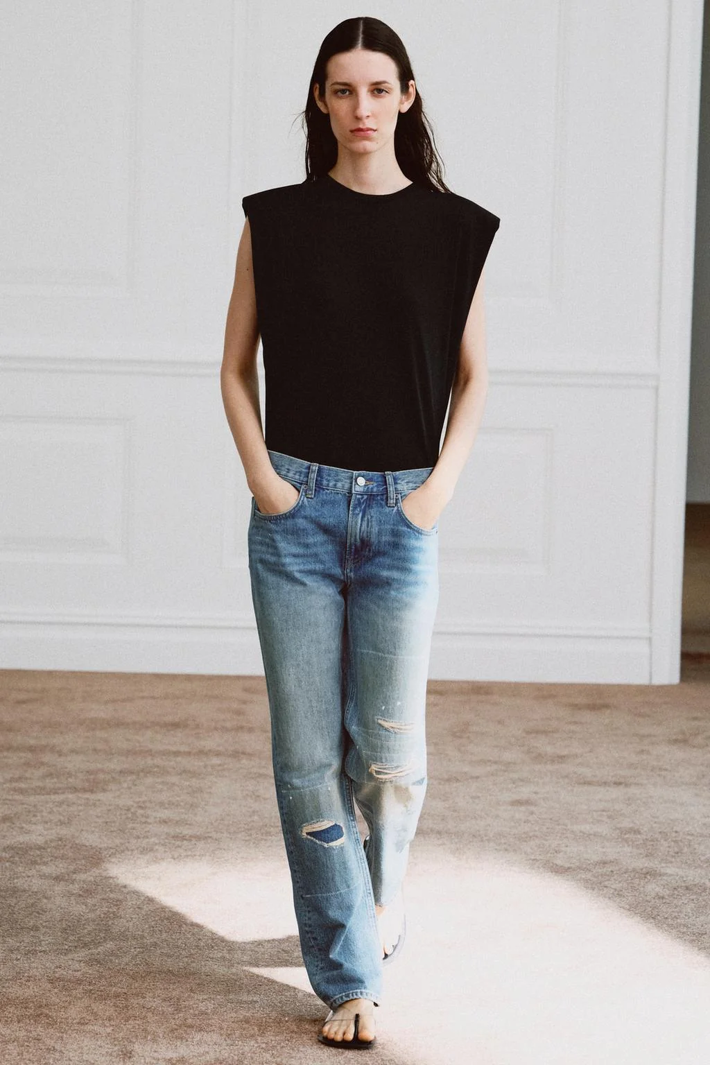 ZW COLLECTION MID-WAIST RIPPED STRAIGHT-LEG JEANS