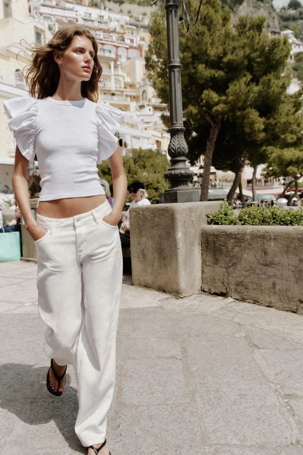 CONTRAST RIBBED T-SHIRT WITH RUFFLES