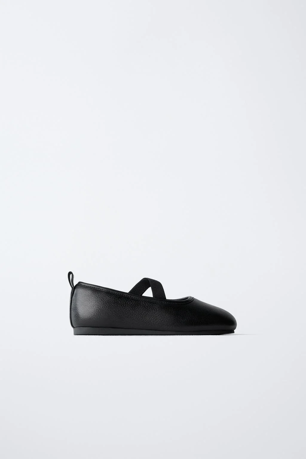 Кожаные балетки для школы