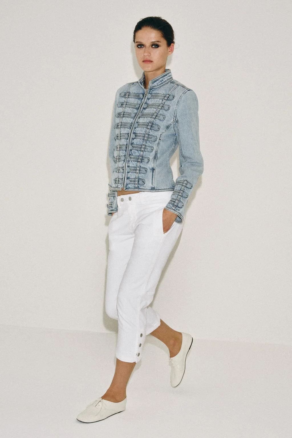 ZW COLLECTION MID-WAIST CAPRI JEANS