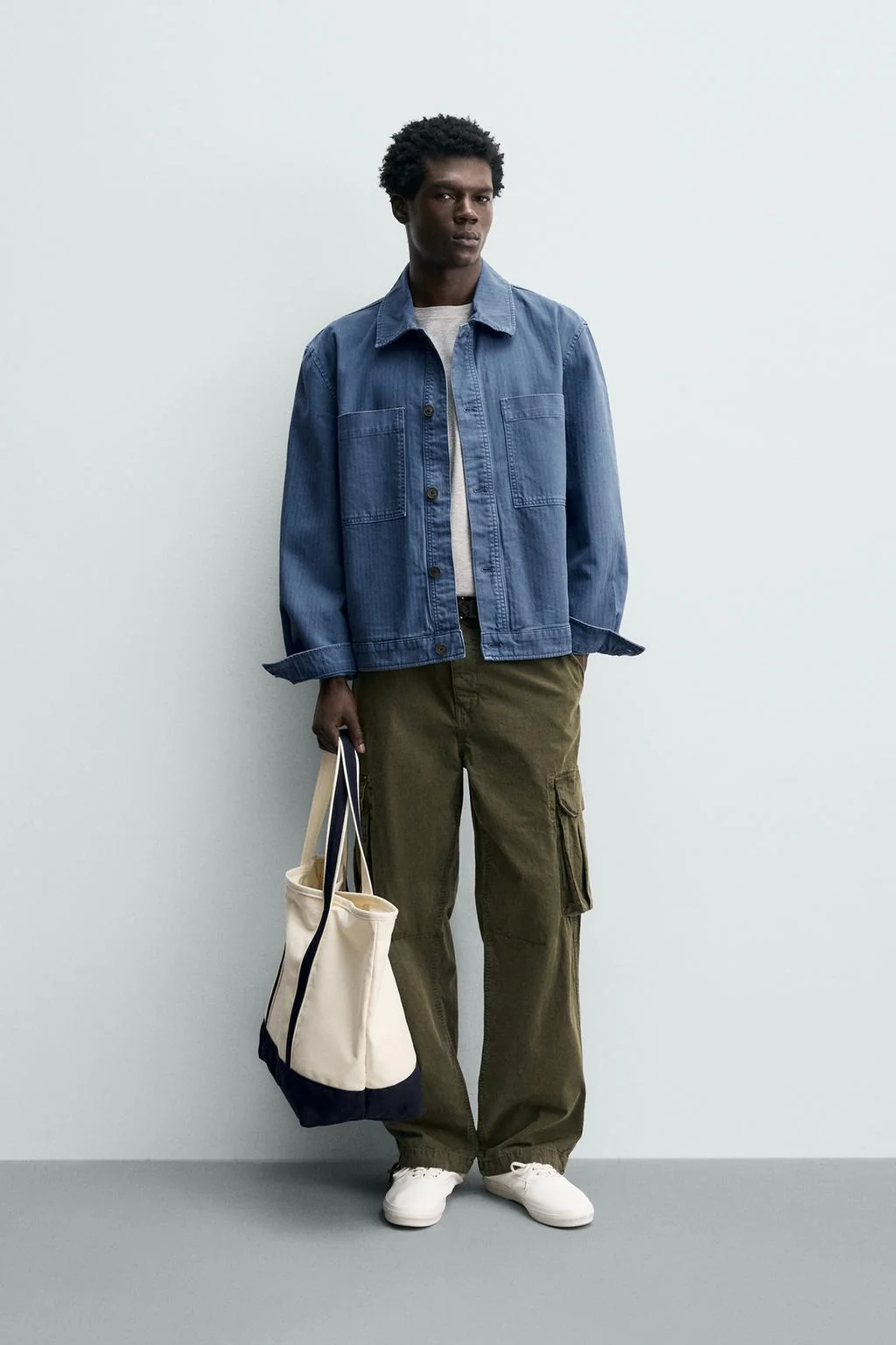 REGULAR FIT JACKET WITH POCKETS