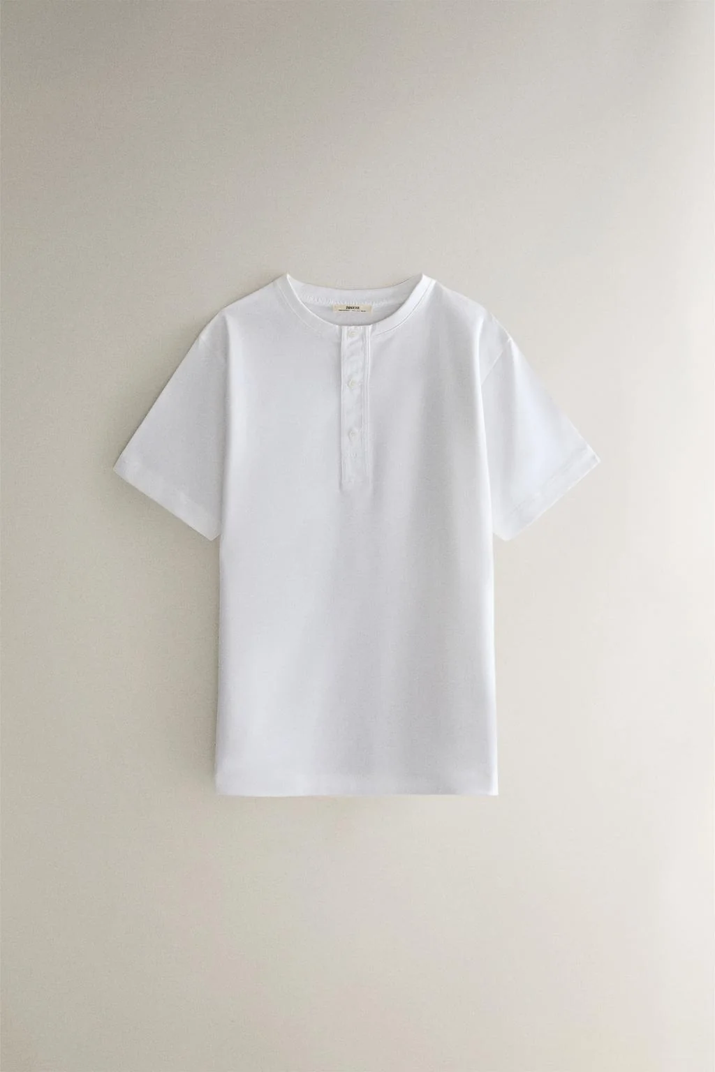 COTTON T-SHIRT WITH BUTTONS