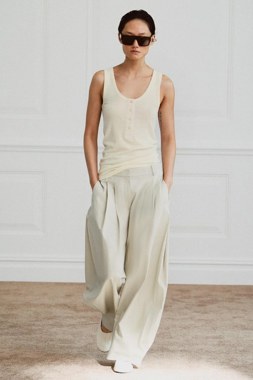 LINEN BLEND BUTTON-UP T-SHIRT