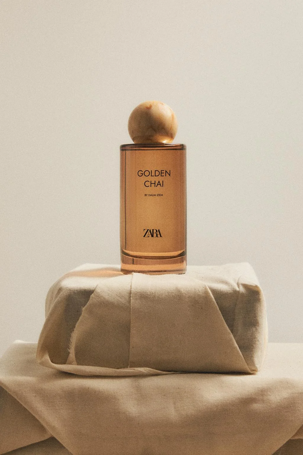 GOLDEN CHAI PARFUM 100ML (3.4 FL. OZ).