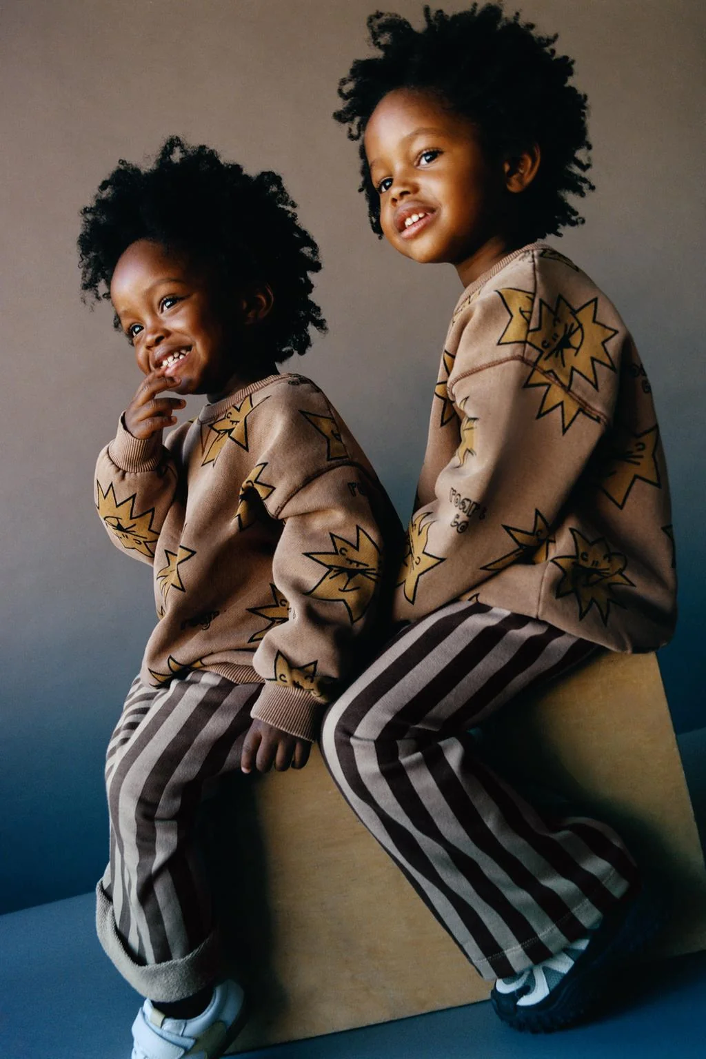 Свитшот со звёздным принтом