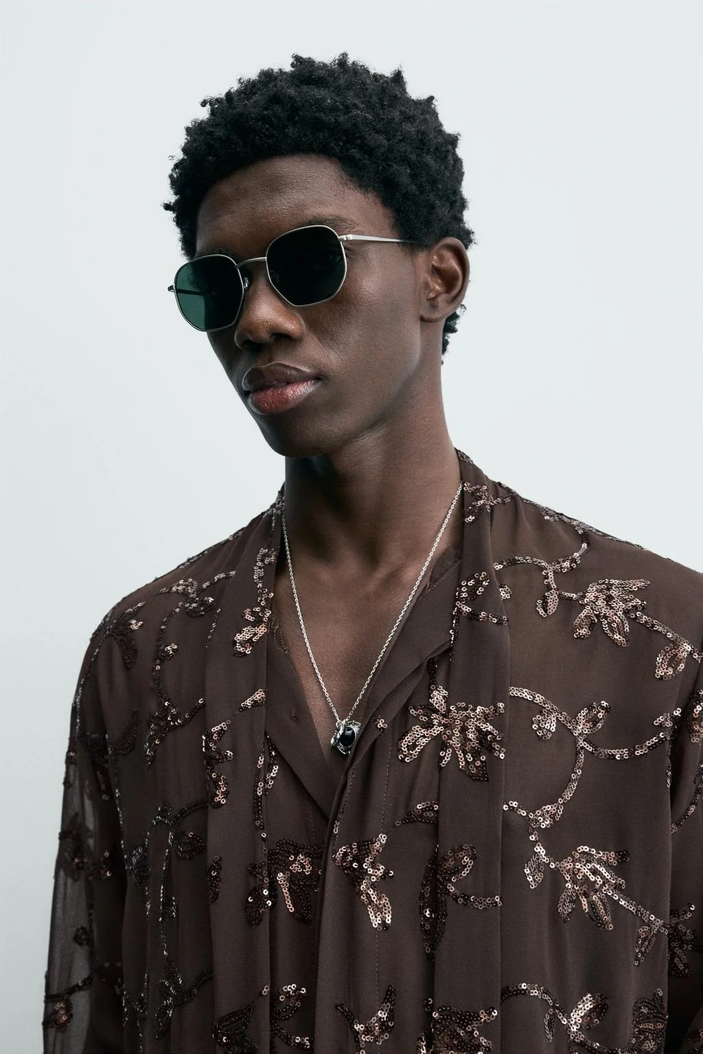 CHAIN WITH COMBINED PENDANTS