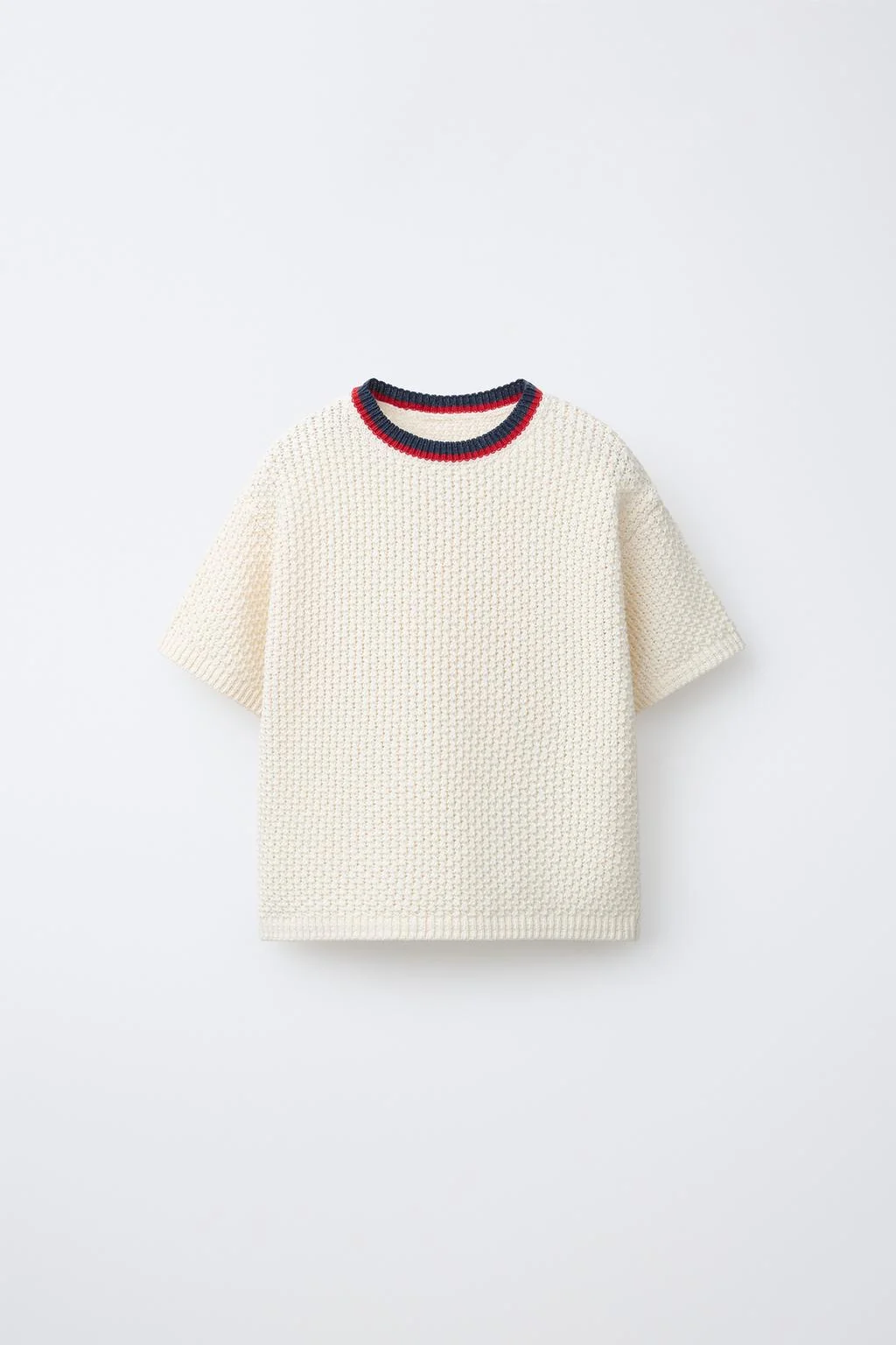 Трикотажная футболка с контрастным воротником