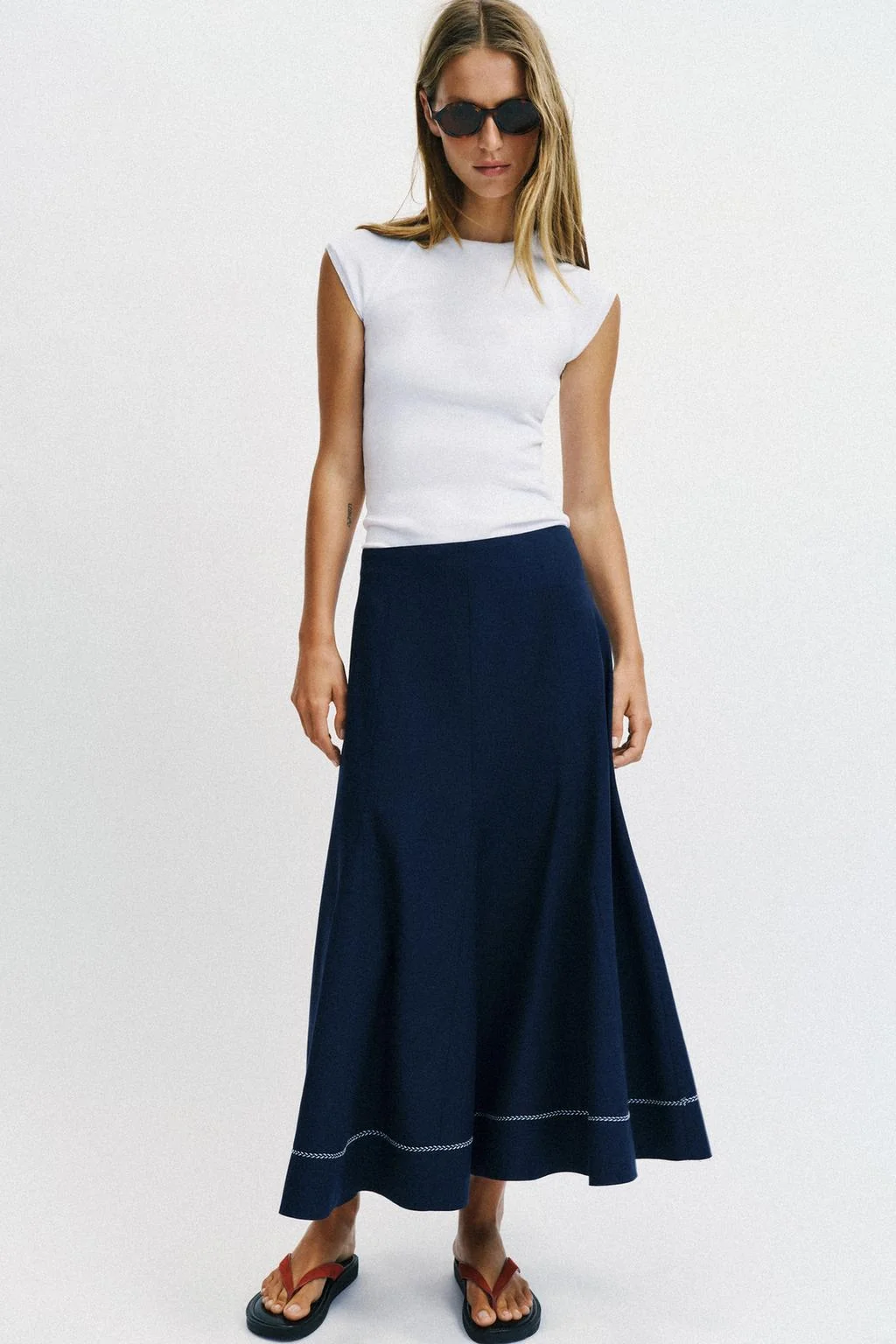 EMBROIDERED FLARE MIDI SKIRT
