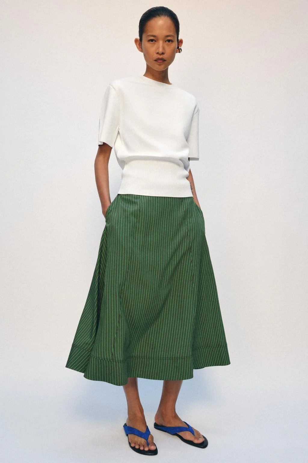 KNIT TOP WITH SHOULDER PADS