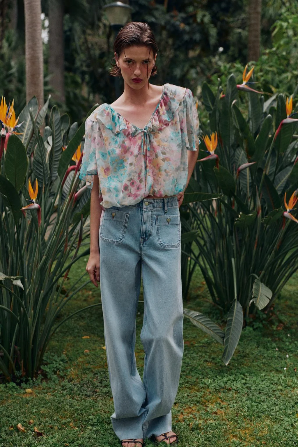 RUFFLED FLORAL PRINT BLOUSE
