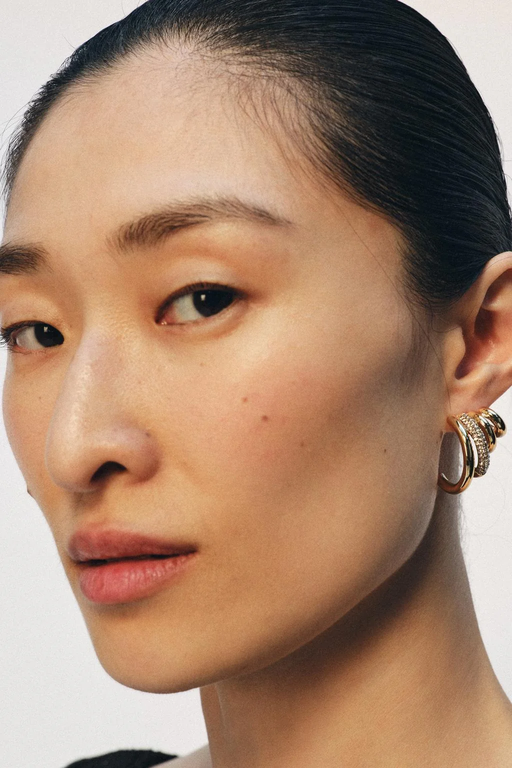 RHINESTONE EAR CUFF EARRINGS