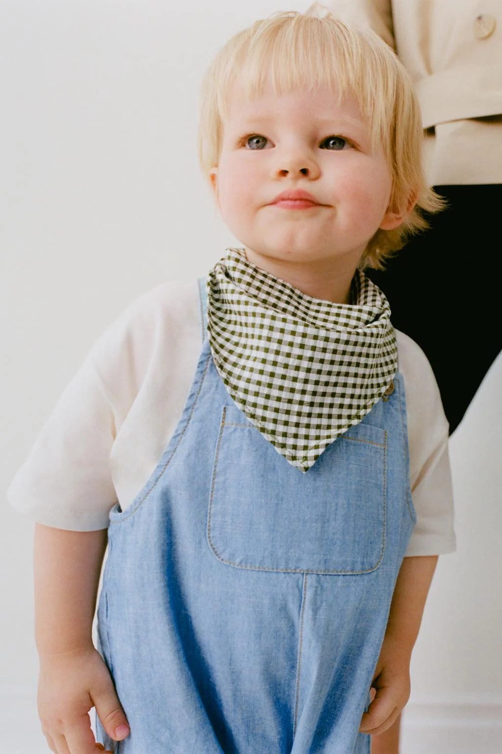 Джинсовые шорты-комбинезон — 0 - 18 МЕСЯЦЕВ | МЛАДЕНЕЦ