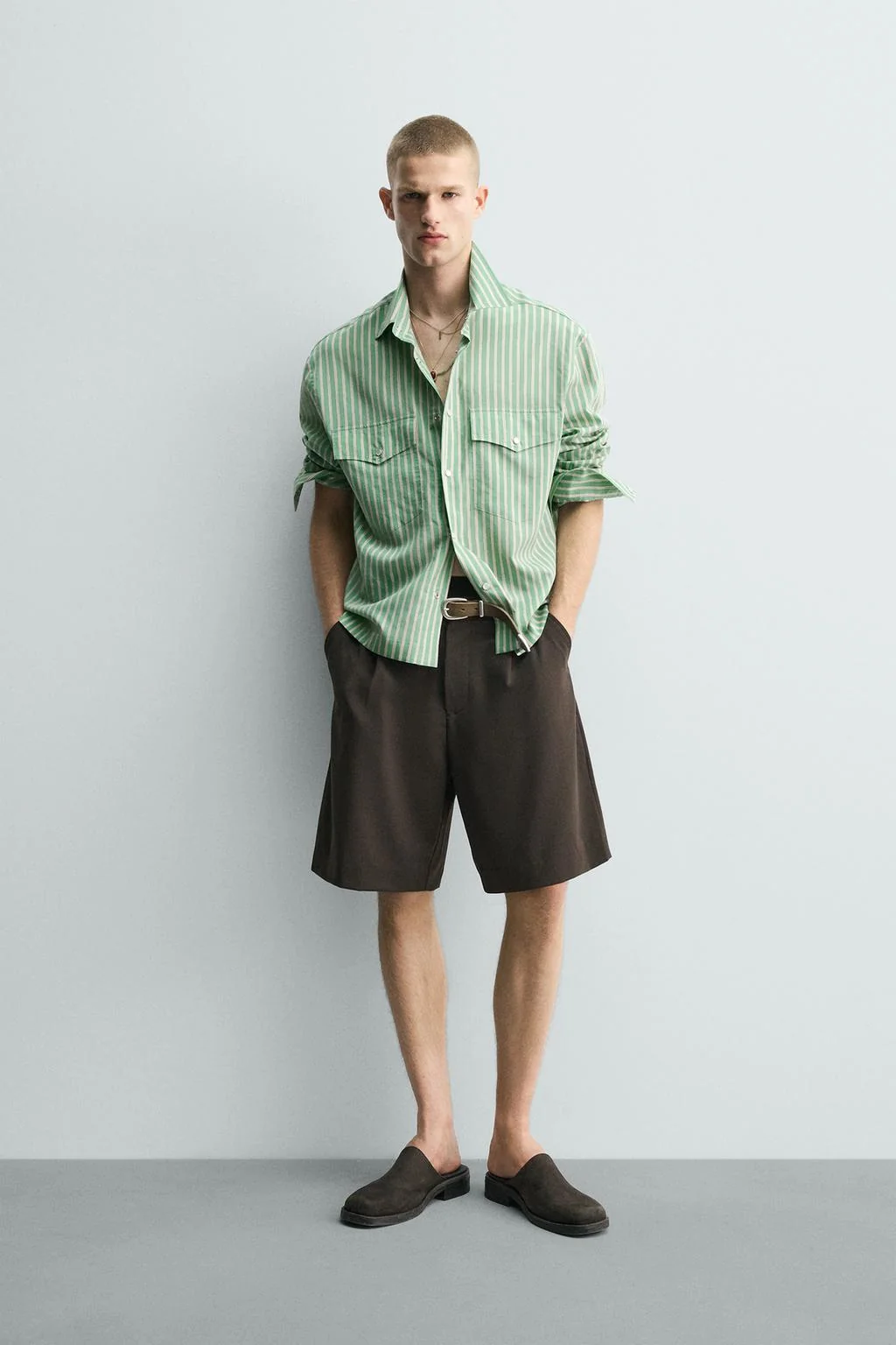 RELAXED FIT PLEATED BERMUDA SHORTS