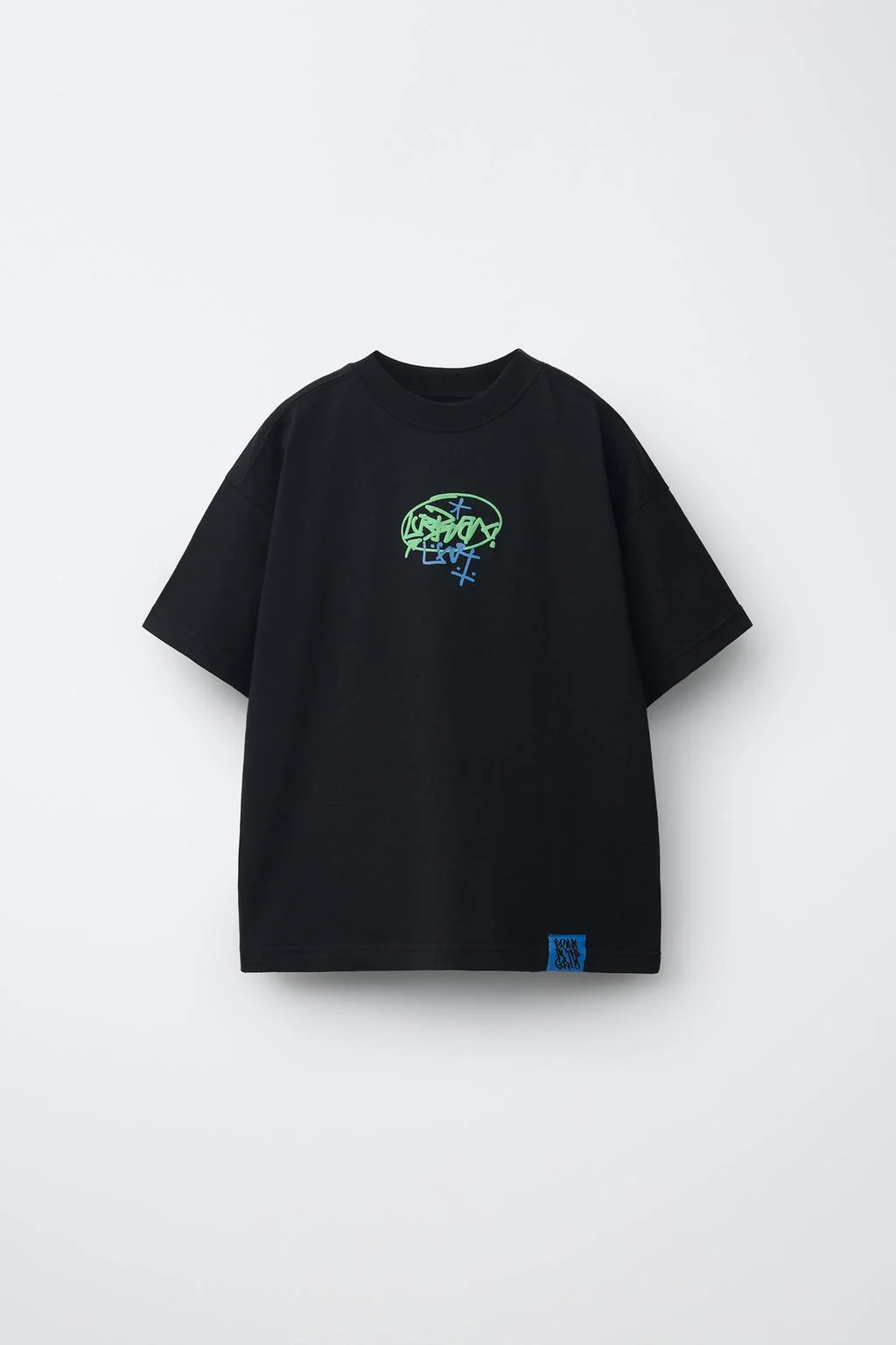 GRAFFITI PRINT T-SHIRT