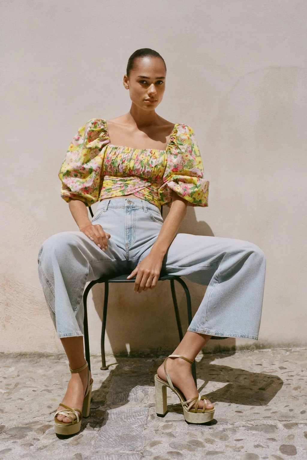 VELVET-EFFECT PLATFORM SANDALS