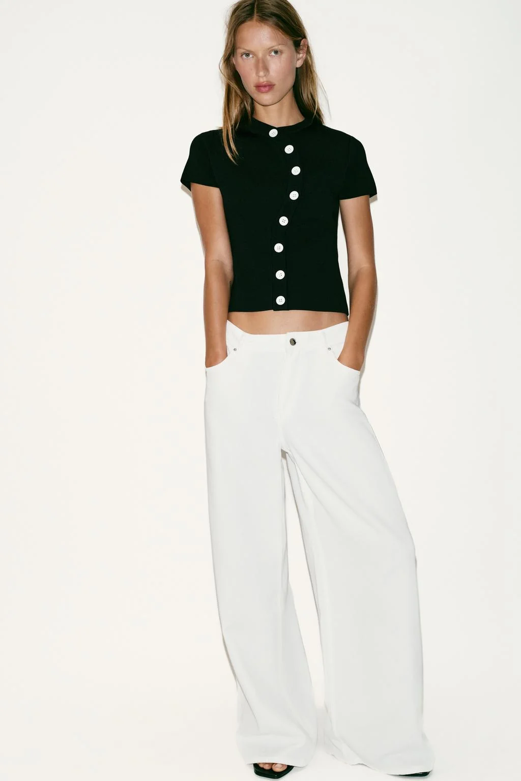 ASYMMETRIC FASTENING KNIT TOP