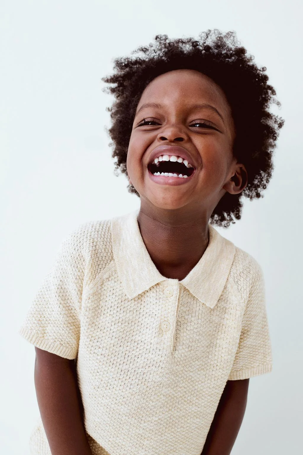 Фактурный трикотажный поло свитер