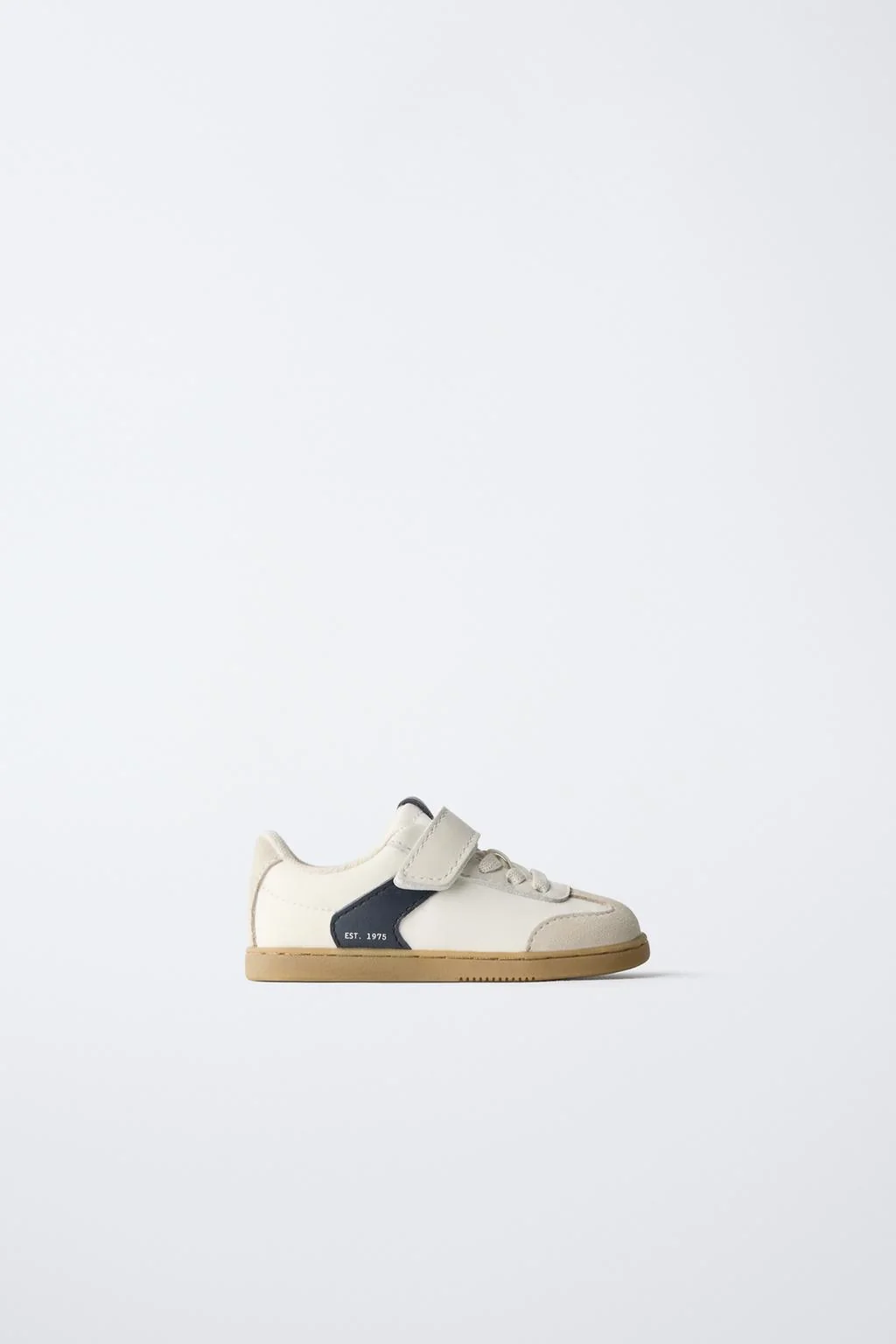 Кроссовки с контрастной отделкой — Специальные цены