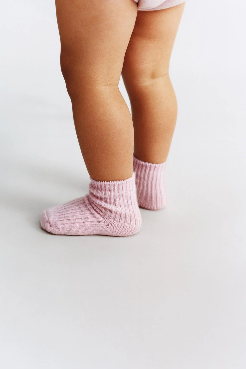 Набор из 4 цветных носков — Ноги | тельные сутки