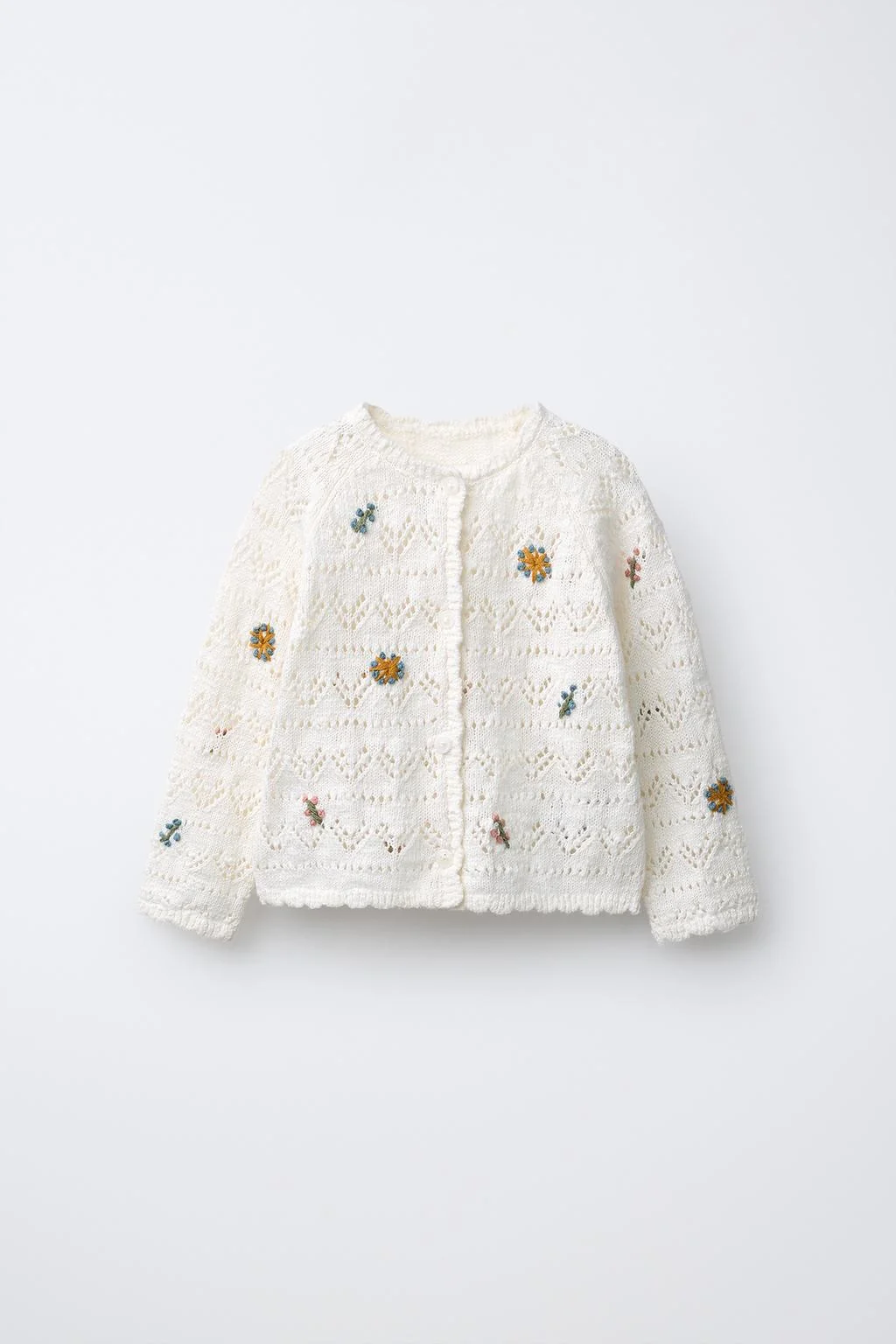 Кардиган с ажурной вязкой и цветочной вышивкой