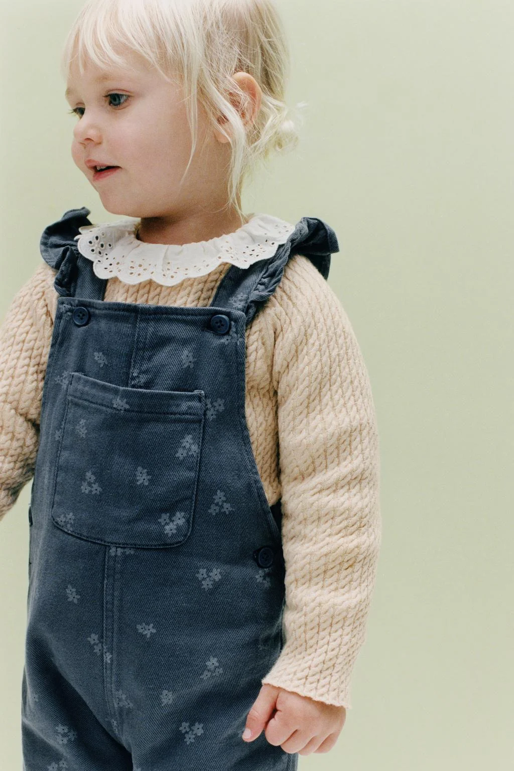 Свитер рельефный трикотажный