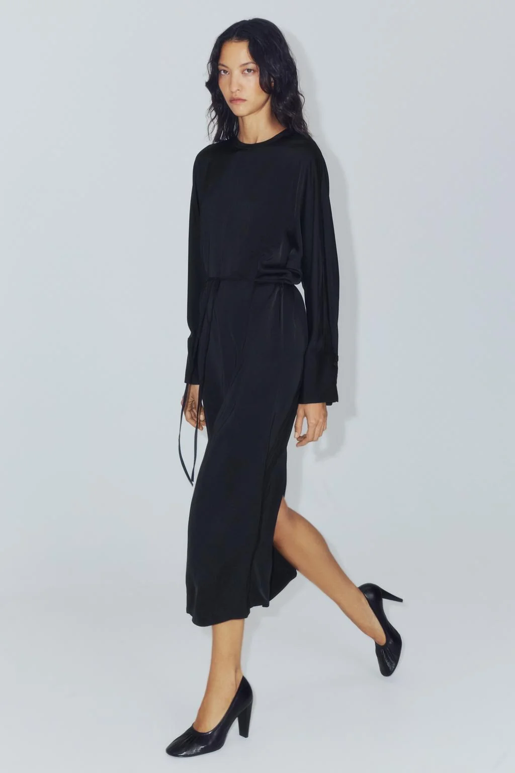 Атласное платье с поясом ZW COLLECTION
