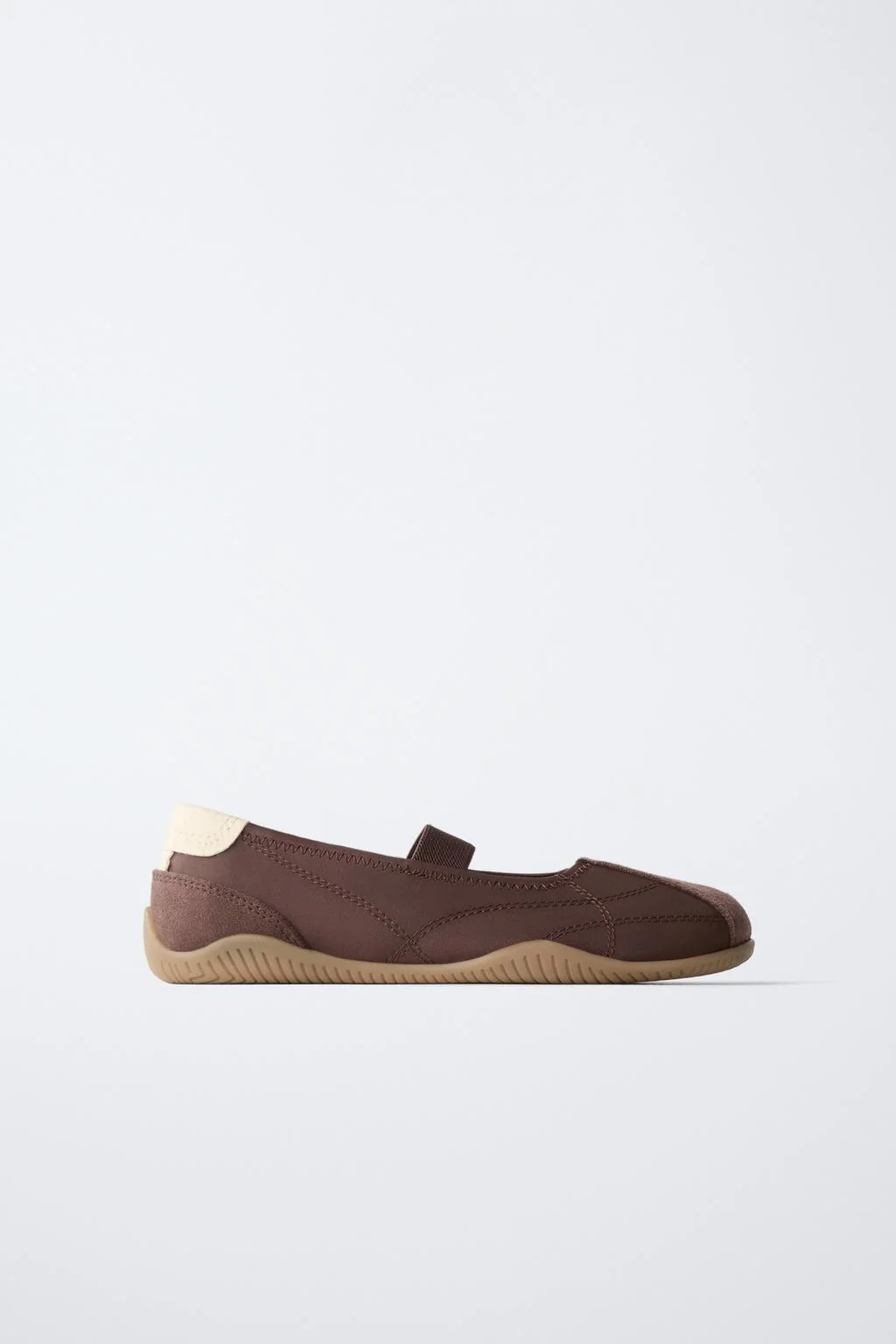 Спортивные балетки